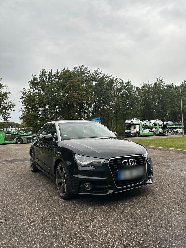 Andere farben Gebraucht 2012 Audi A1 S-Line Kleinwagen | 9.000 € (Fairer Preis) - Bild 1/4