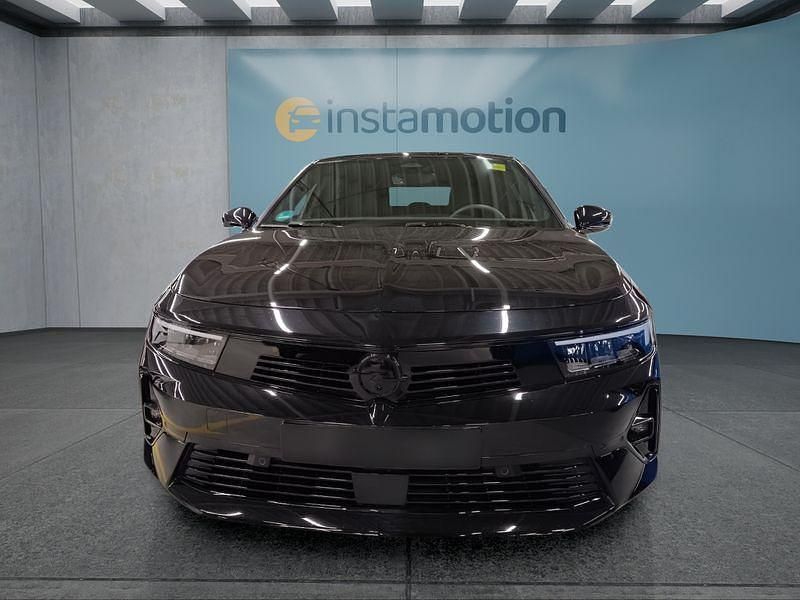 Gebraucht Opel Astra 131 PS (96 kW) 2025 Schwarz Limousine