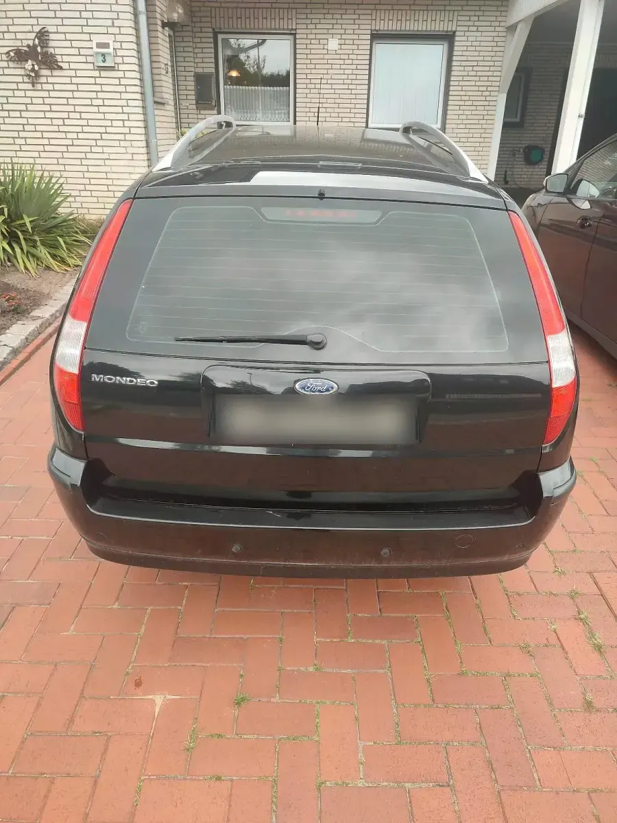 Gebraucht Ford Mondeo 125 PS (91 kW) 2007 Schwarz Kombi