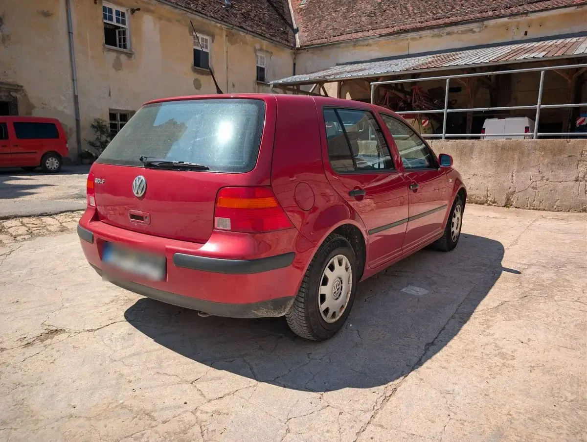 Gebraucht VW Golf IV 75 PS (55 kW) 2003 Rot Limousine