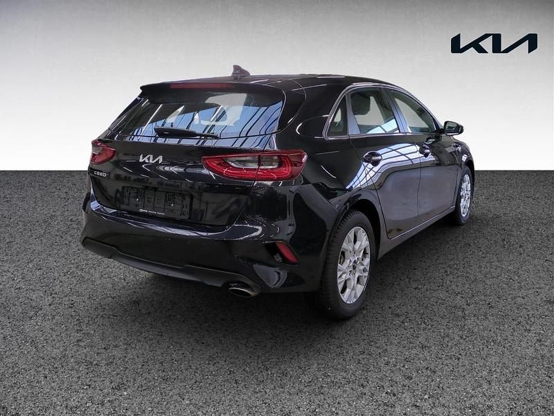 Gebraucht Kia Ceed Vision 141 PS (103 kW) 2025 Schwarz Kleinwagen