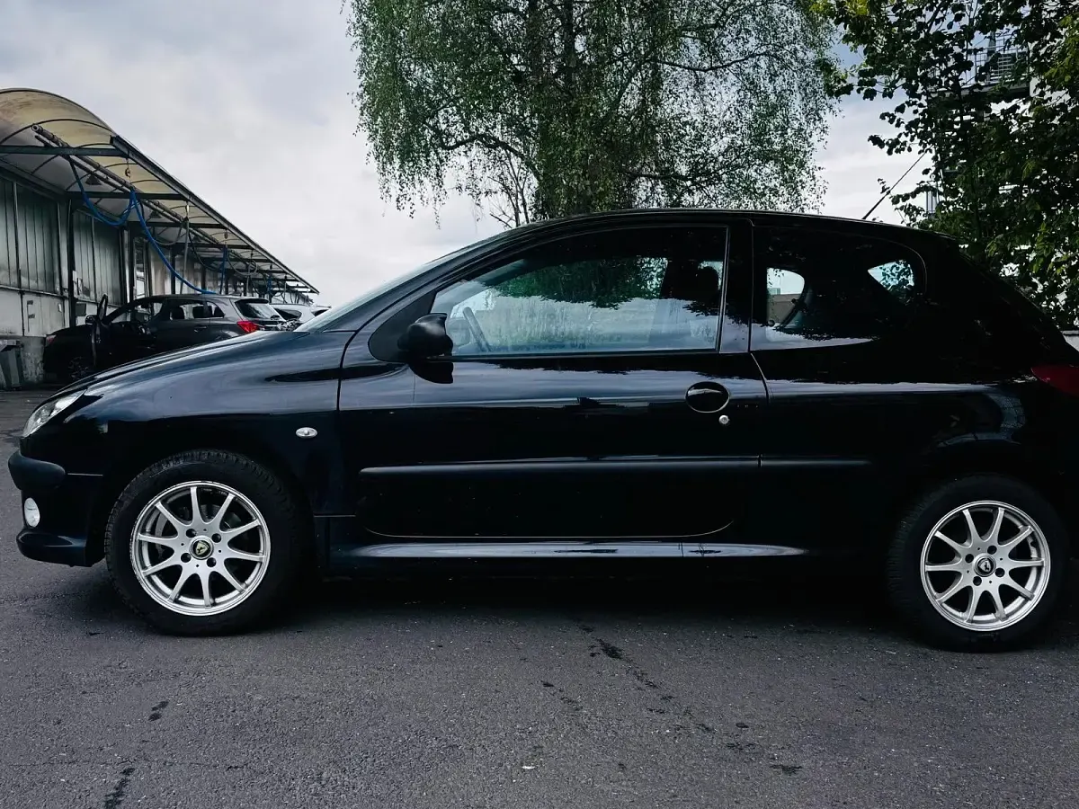 Gebraucht Peugeot 206 109 PS (80 kW) 2006 Kleinwagen