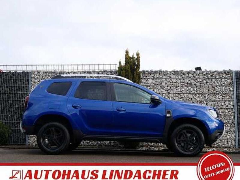 Gebraucht Dacia Duster Celebration 150 PS (110 kW) 2020 Blau SUV