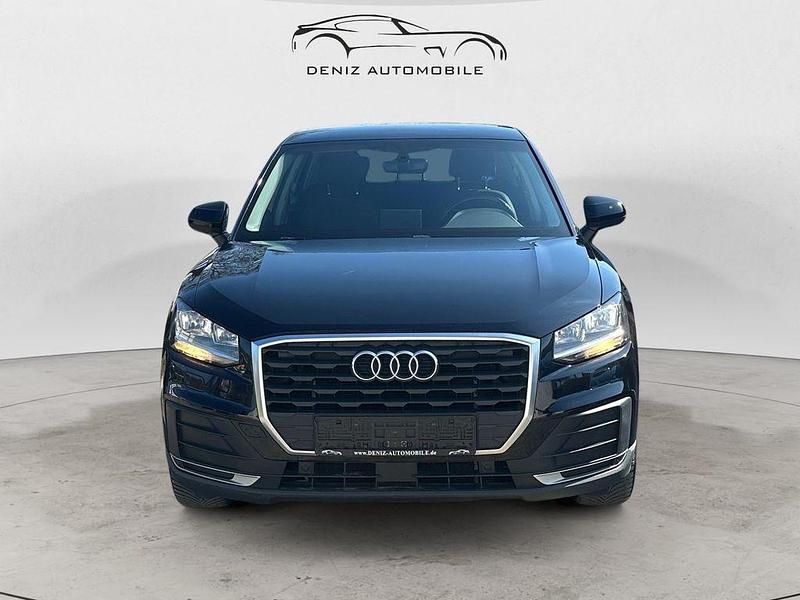 Gebraucht Audi Q2 Basis 116 PS (85 kW) 2018 Schwarz SUV