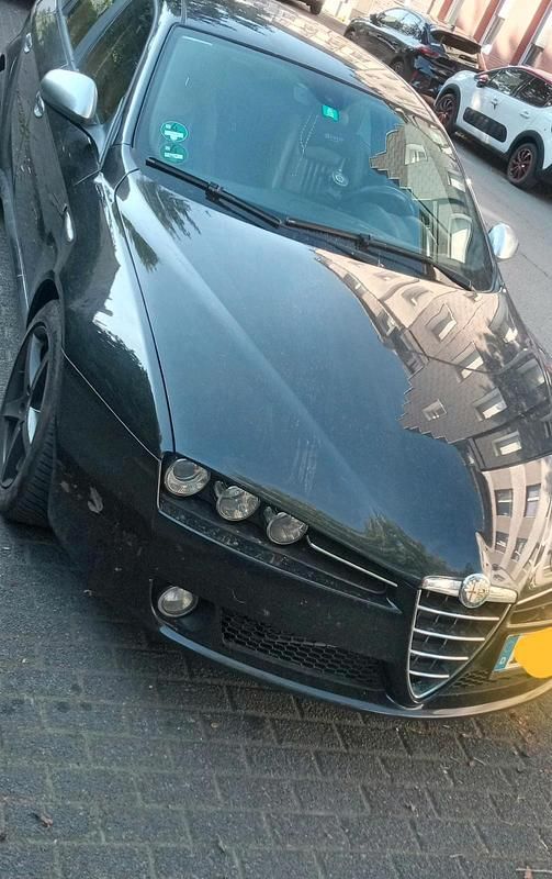 Schwarz Gebraucht 2008 Alfa Romeo 159 Kombi | 1.350 € (Guter Preis) - Bild 1/4