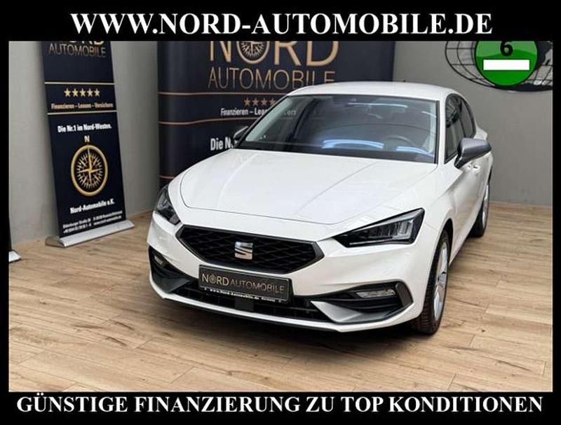 Weiß Gebraucht 2022 Seat Leon FR-Line Limousine | 20.689 € (Guter Preis) - Bild 1/3