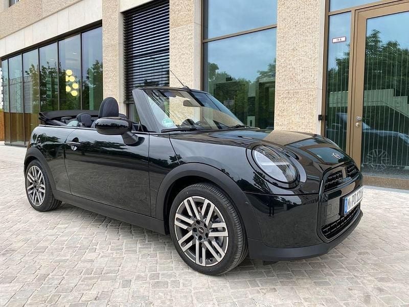 Gebraucht Mini Cooper 119 kW (163 PS) 2025 Schwarz Kleinwagen