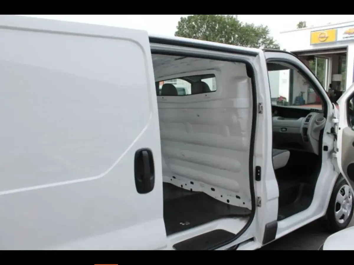 Gebraucht Opel Vivaro 90 PS (66 kW) 2012 Weiß Van / Kleinbus