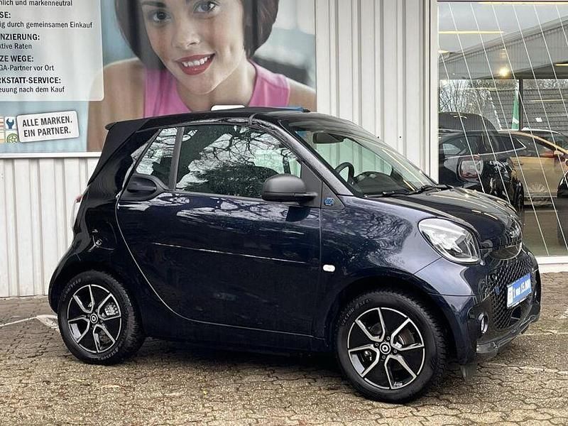 Gebraucht Smart ForTwo Electric Drive Exclusive 60 kW (82 PS) 2023 Sapphire blue Cabrio