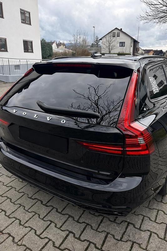 Gebraucht Volvo V90 193 PS (141 kW) 2023 Schwarz Kombi
