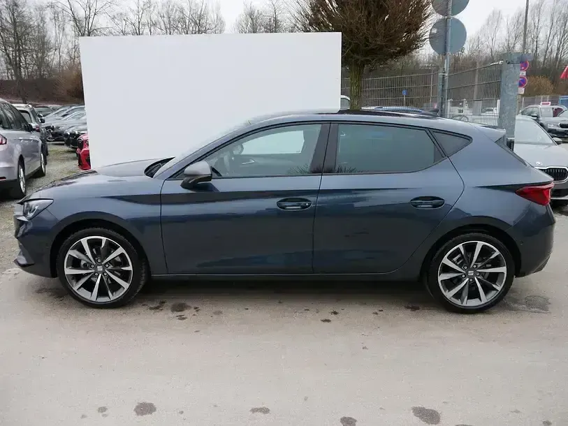 Neu Seat Leon FR 184 PS (135 kW) 2026 Grau
