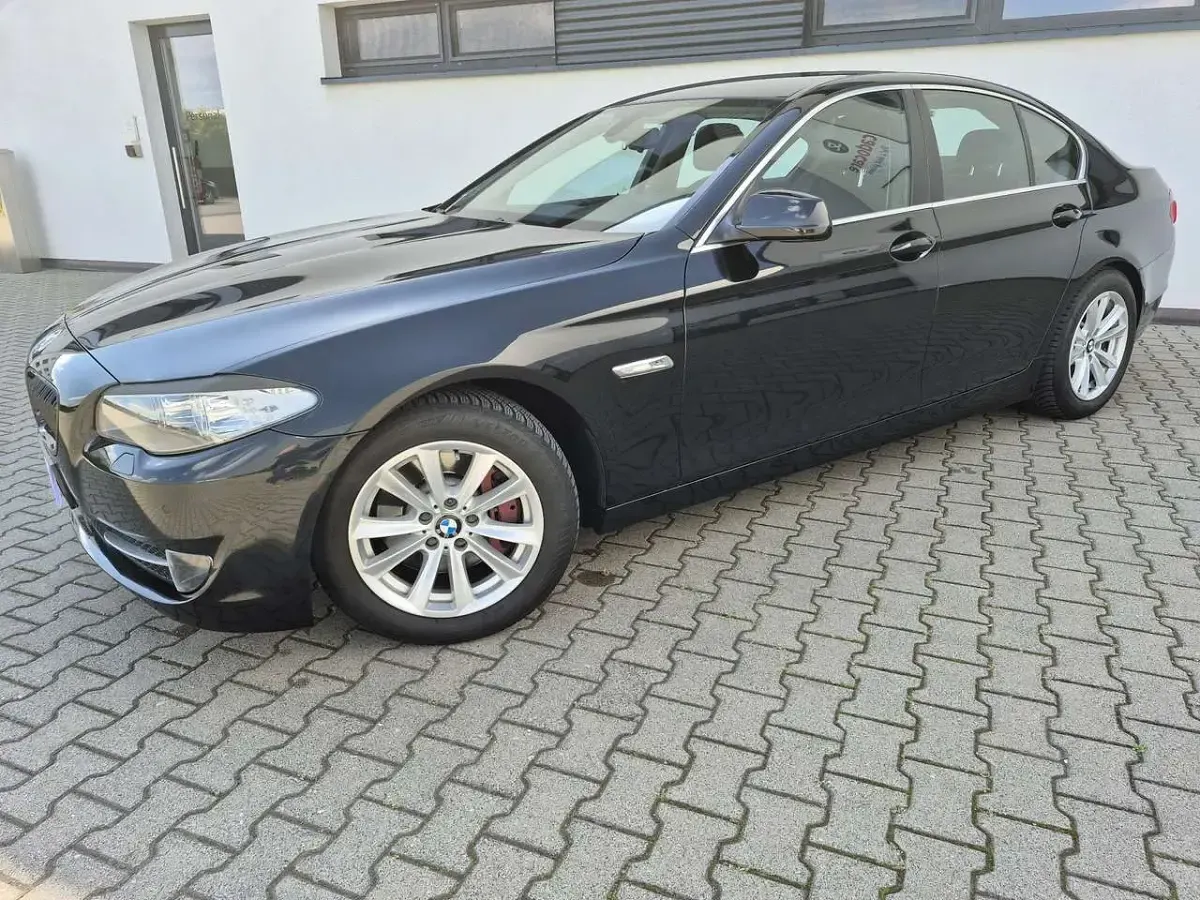 Gebraucht BMW 525 218 PS (160 kW) 2012 Schwarz Limousine