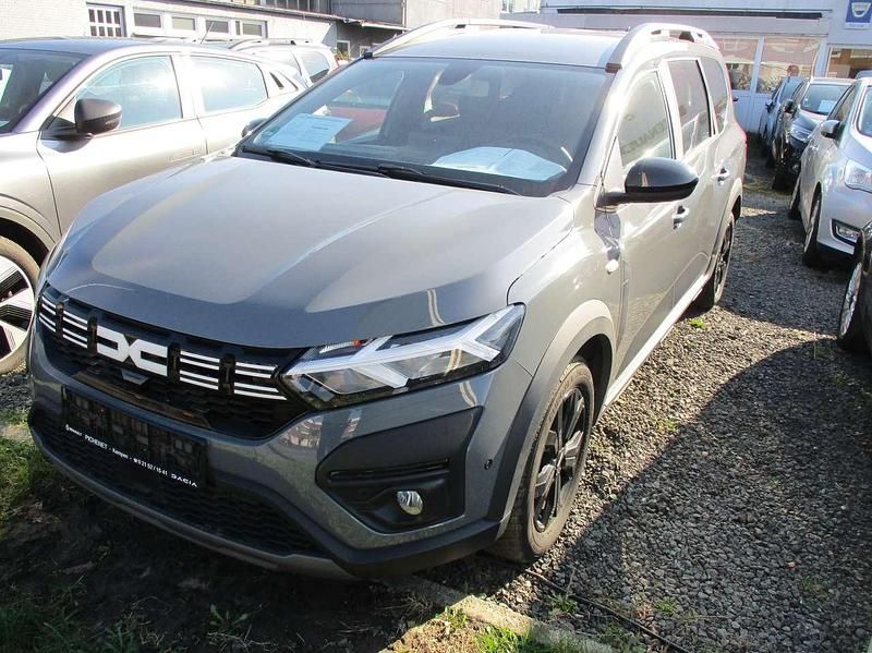 Gebraucht Dacia Jogger Extreme 91 PS (66 kW) 2023 Grau Van / Kleinbus