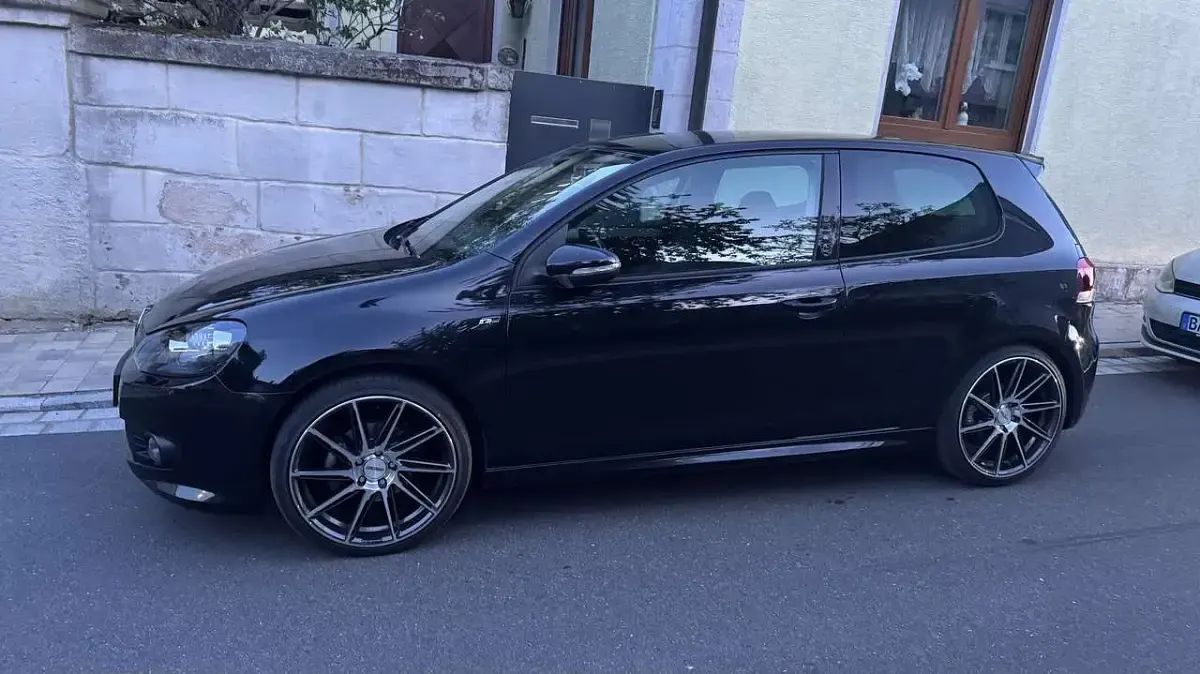 Gebraucht VW Golf VI Highline 122 PS (89 kW) 2011 Schwarz Kleinwagen