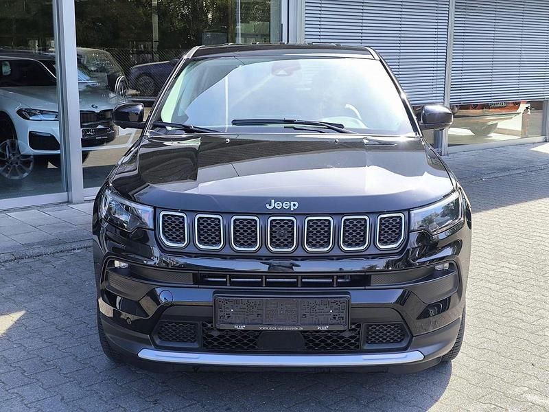Second-hand Jeep Compass 131 CP (96 kW) 2024 Negru SUV