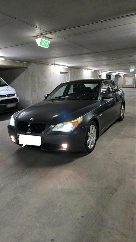 Gebraucht BMW 520 170 PS (125 kW) 2003 Grau Limousine