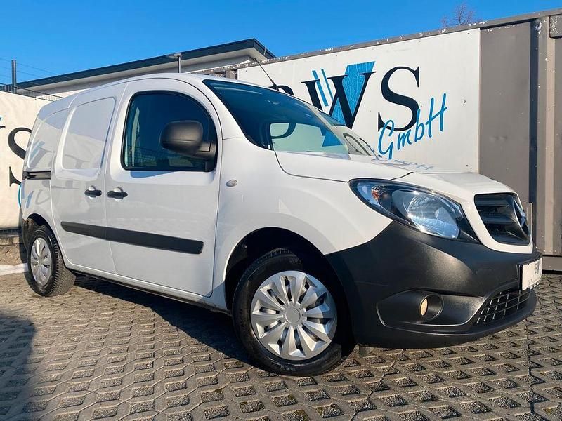 Gebraucht Mercedes Citan 108 80 PS (58 kW) 2021 Weiß Van / Kleinbus