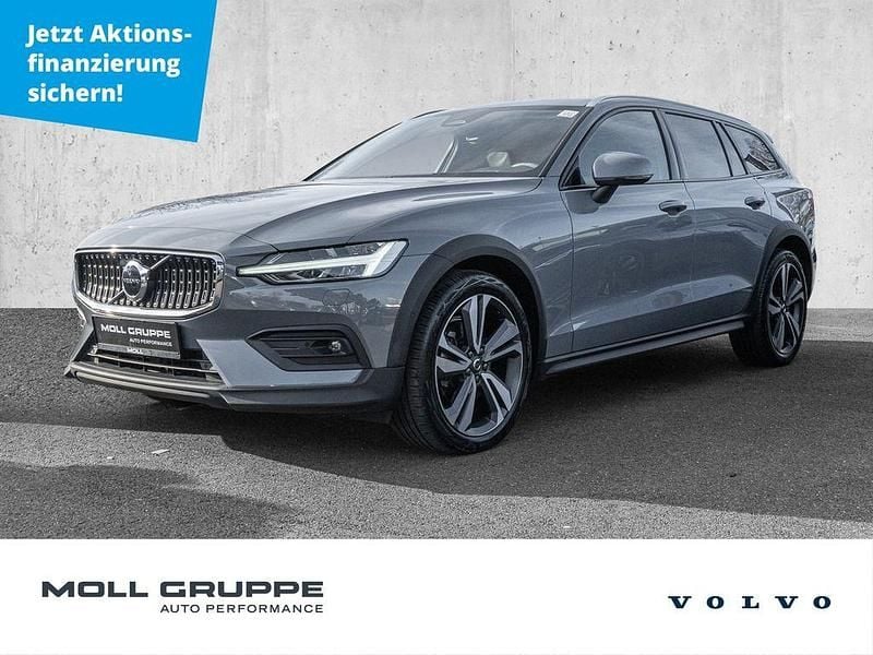 Thunder grey / metallic Gebraucht 2023 Volvo V60 CC Ultimate Kombi | 35.850 € (Fairer Preis) - Bild 1/4