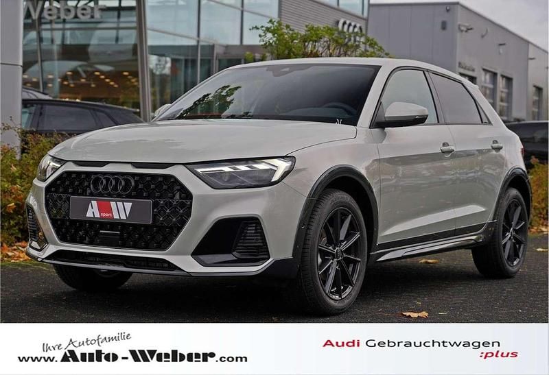 Silber Gebraucht 2025 Audi A1 S-Line Kleinwagen | 34.900 € (Teuer) - Bild 1/4
