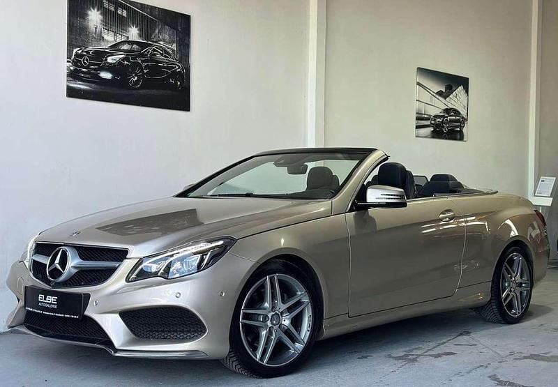 Usado Mercedes E220 AMG line 170 CV (125 kW) 2017 Plateado Descapotable