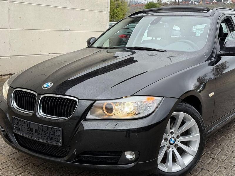 Gebraucht BMW 318 Performance 143 PS (105 kW) 2012 Schwarz Kombi
