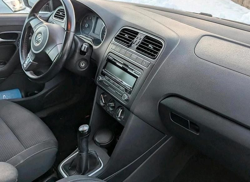 Gebraucht VW Polo Team 86 PS (63 kW) 2010 Schwarz Kleinwagen