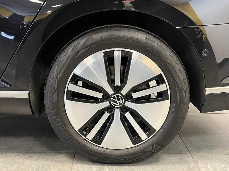 Usata VW Passat Highline 218 CV (160 kW) 2018 Grigio Station wagon