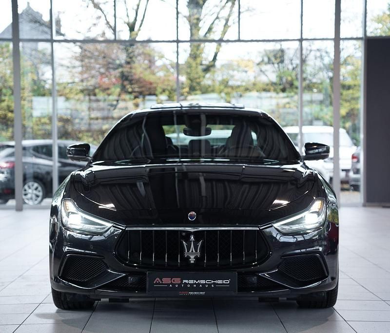Gebraucht Maserati Ghibli 330 PS (242 kW) 2019 Schwarz Limousine