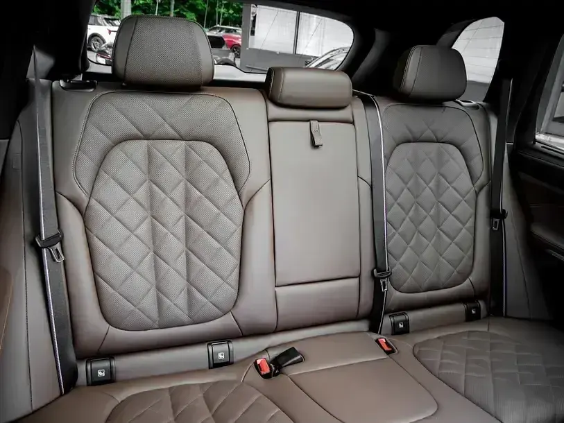 Gebraucht BMW X5 M Sport 298 PS (219 kW) 2025 Weiß SUV