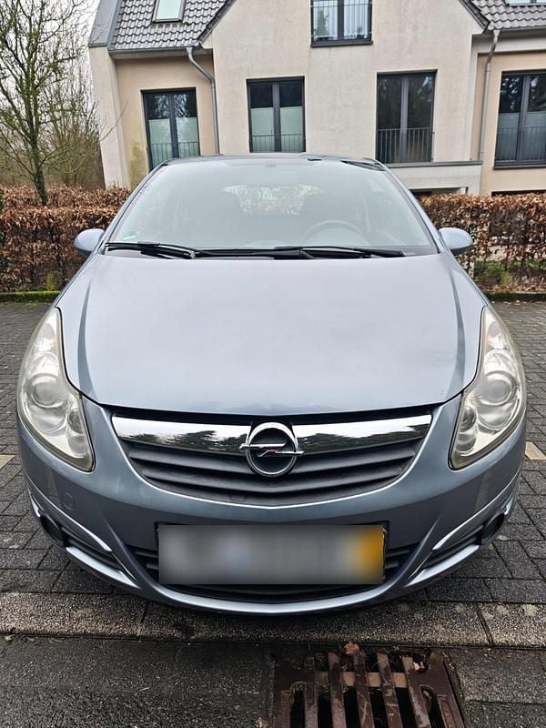 Gebraucht Opel Corsa 80 PS (58 kW) 2008 Silber Kleinwagen