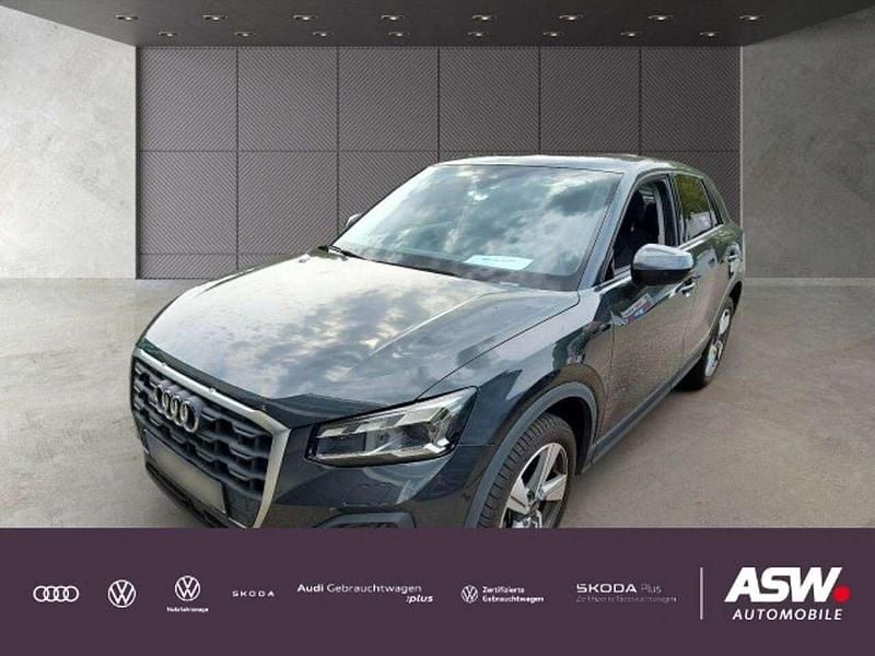 Grau Gebraucht 2023 Audi Q2 Ambiente SUV | 22.730 € (Guter Preis) - Bild 1/3