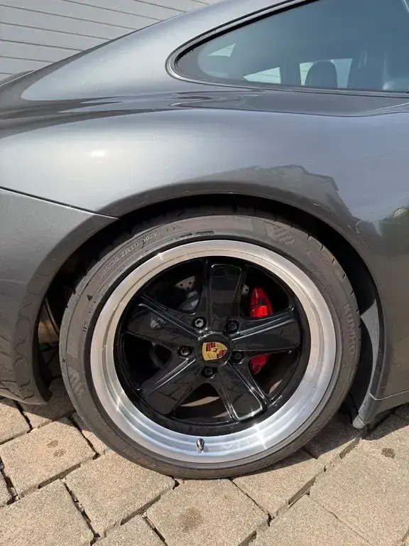 Gebraucht Porsche 911 Carrera 4 325 PS (239 kW) 2007 Grau Coupé