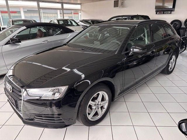 Gebraucht Audi A4 Basis 150 PS (110 kW) 2017 Schwarz Kombi