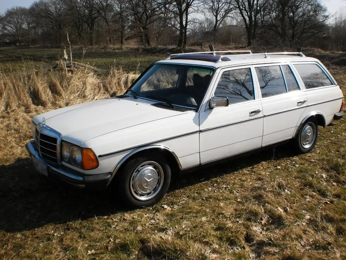 Gebraucht Mercedes 300 88 PS (64 kW) 1984 Weiß Kombi