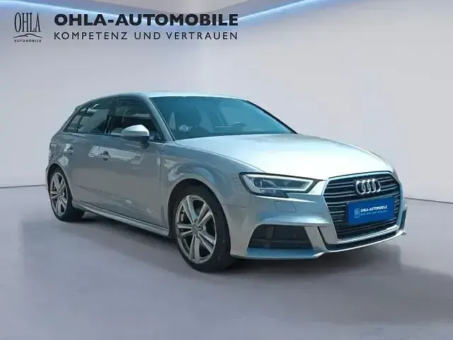 Gebraucht Audi A3 S-Line 220 PS (161 kW) 2019 Florettsilber metallic Limousine