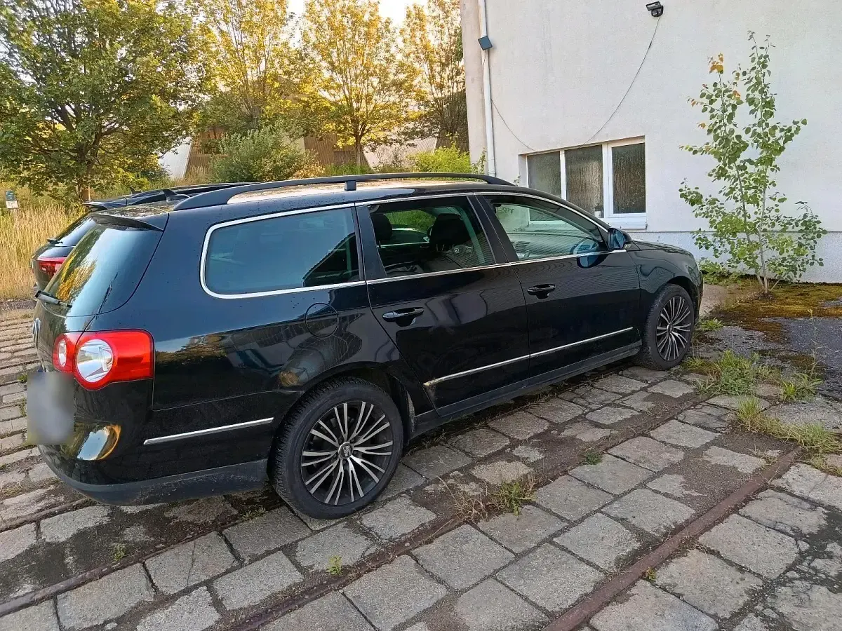 Gebraucht VW Passat 102 PS (75 kW) 2010 Schwarz Kombi