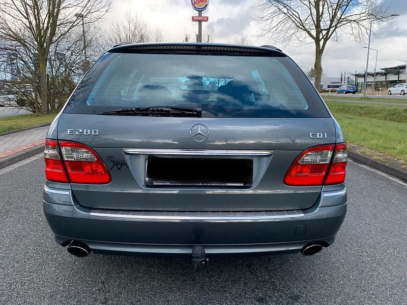 Gebraucht Mercedes E280 2007 Grau Kombi