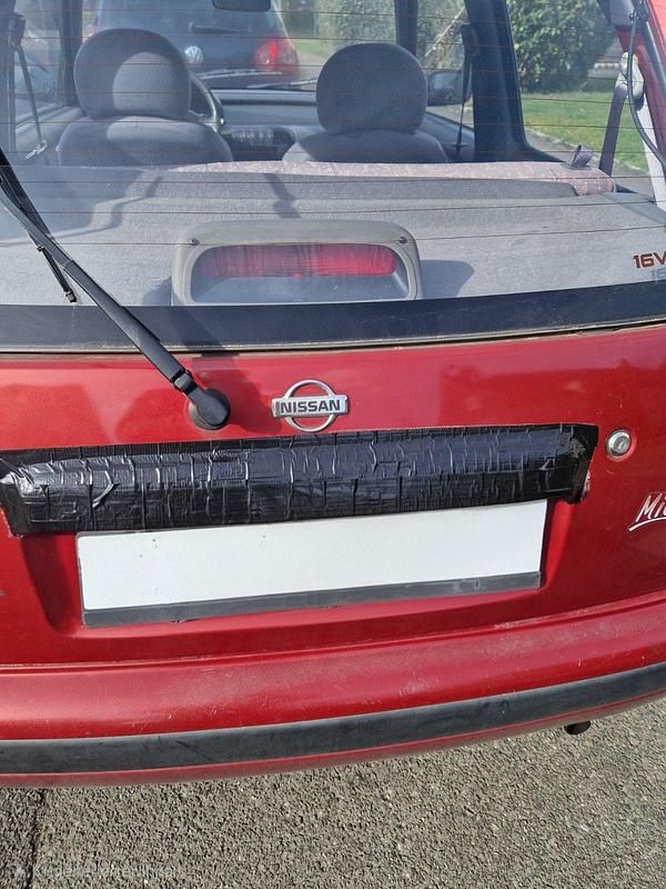 Gebraucht Nissan Micra 54 PS (39 kW) 1997 Rot Kleinwagen