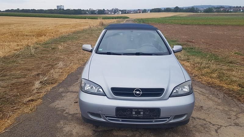 Gebraucht Opel Astra Cabriolet Edition 125 PS (91 kW) 2002 Grau Cabrio