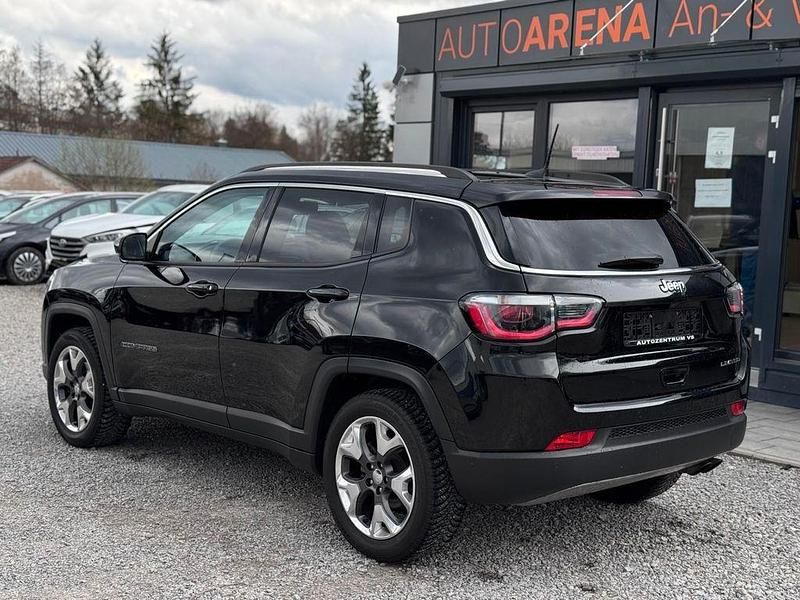 Gebraucht Jeep Compass Limited 140 PS (102 kW) 2018 Schwarz SUV