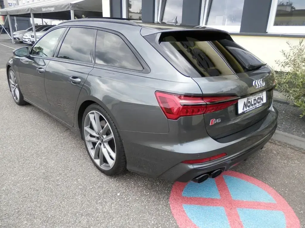 Gebraucht Audi S6 Sport 349 PS (256 kW) 2020 Grau Kombi