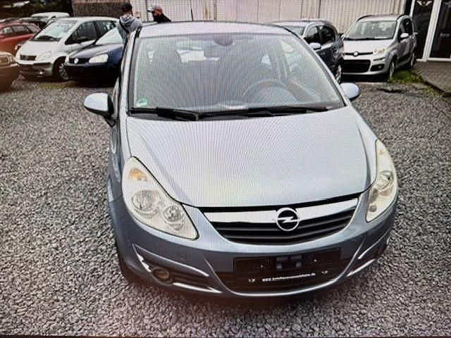 Silber Gebraucht 2007 Opel Corsa Catch Me Limousine | 1.750 € (Fairer Preis) - Bild 1/4