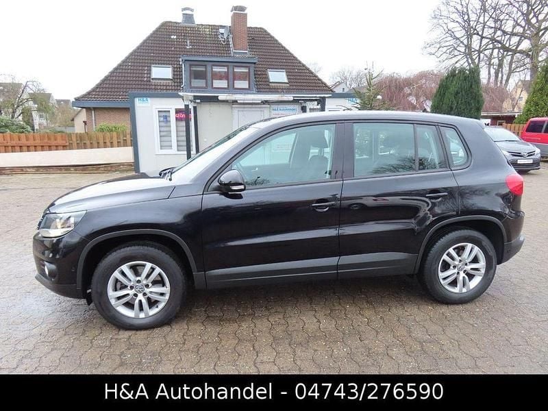 Gebraucht VW Tiguan Trendline 110 PS (80 kW) 2012 Schwarz SUV