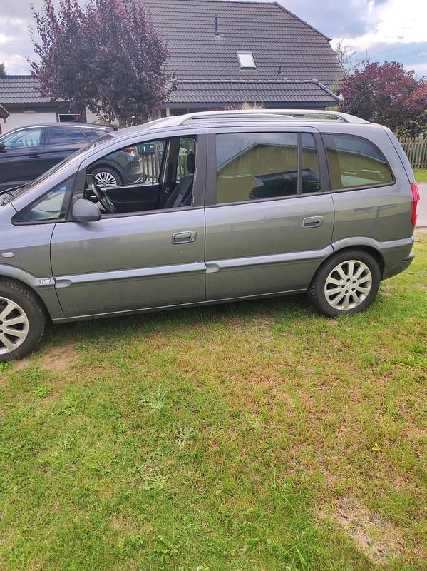 Gebraucht Opel Zafira 125 PS (91 kW) 2005 Grau Van / Kleinbus