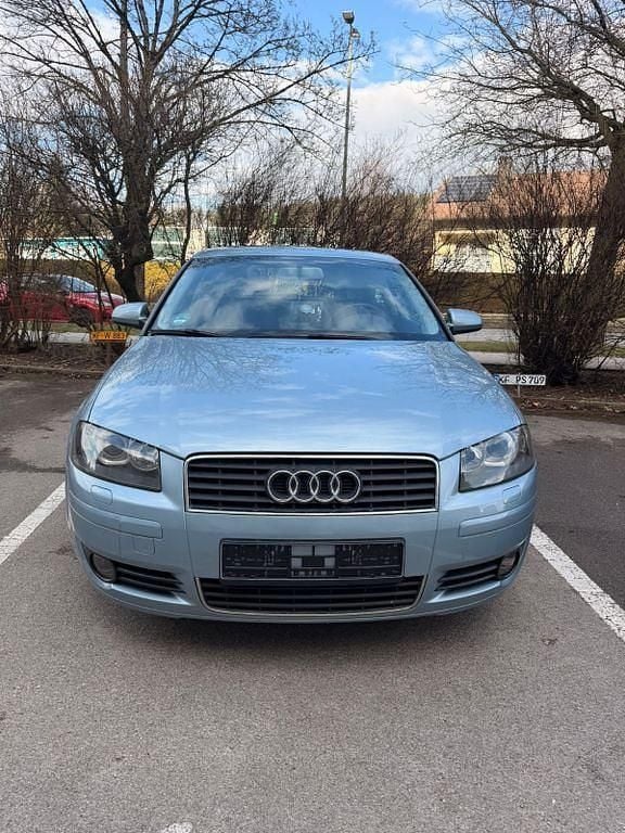 Gebraucht Audi A3 Ambiente 102 PS (75 kW) 2005 Grau Kleinwagen