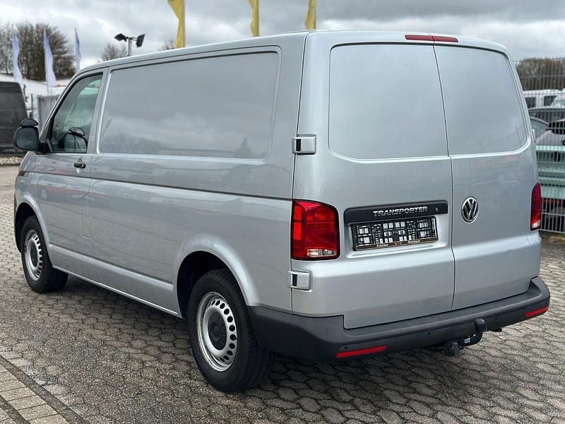 Gebraucht VW Transporter 150 PS (110 kW) 2021 Reflexsilber metallic Van