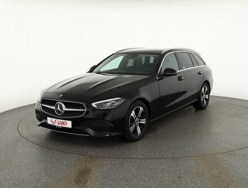 Schwarz Gebraucht 2022 Mercedes C180 Avantgarde Kombi | 29.990 € (Fairer Preis) - Bild 1/4