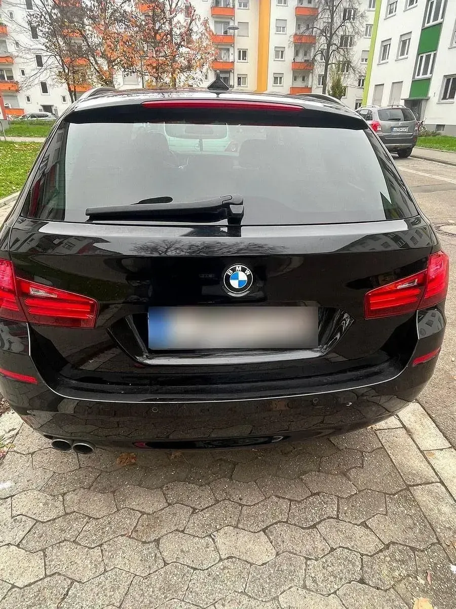 Gebraucht BMW 520 190 PS (139 kW) 2015 Schwarz Kombi