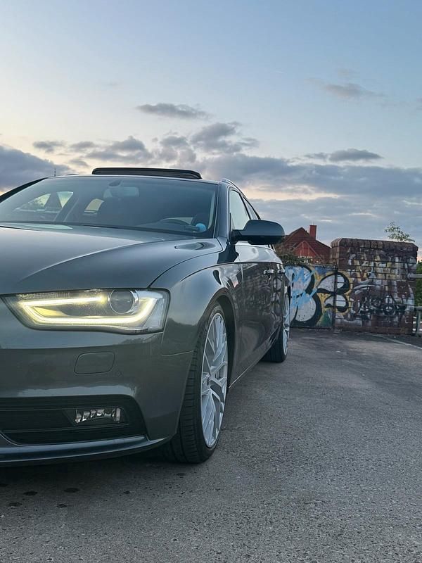 Gebraucht Audi A4 Ambiente 177 PS (130 kW) 2013 Grau Kombi