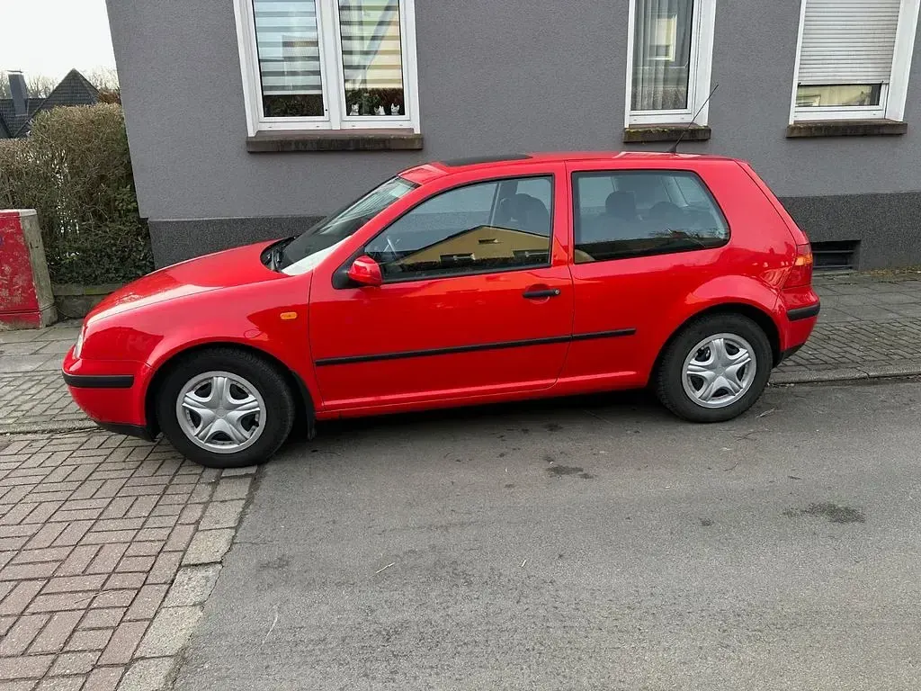 Gebraucht VW Golf III Basis 101 PS (74 kW) 1999 Rot Limousine